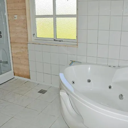 Sydals 16 With Hot Tub * Skovbyballe