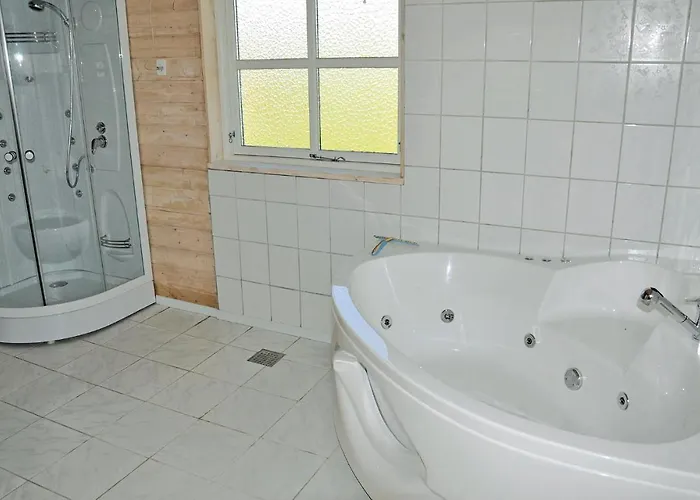 Sydals 16 With Hot Tub * Skovbyballe